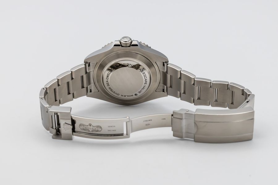 Rolex Sea-Dweller 126600